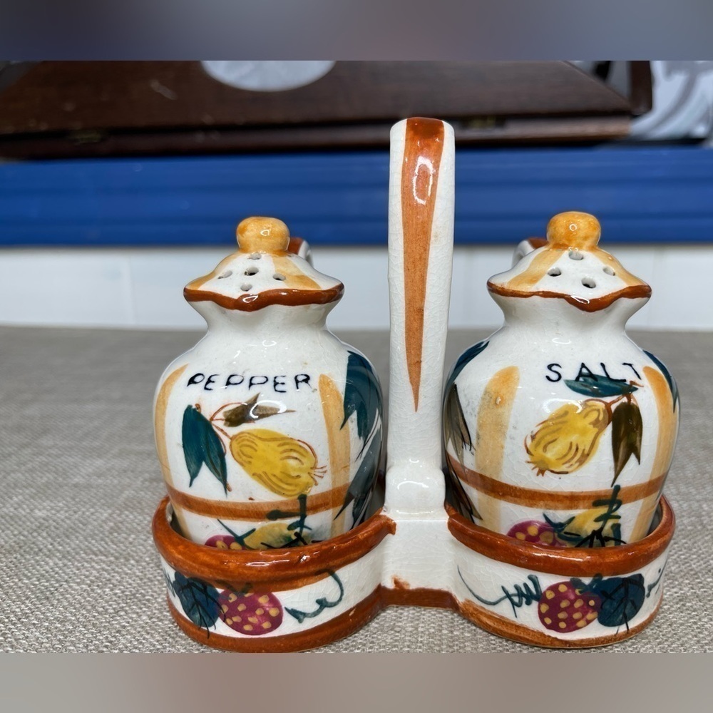 Vintage Nasco Japan Hand Painted Salt And Pepper Shakers Set With Holder Pear